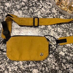 Lulu Lemon Green Fanny Pack